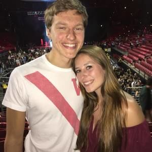 Meet your Posher, Taylor